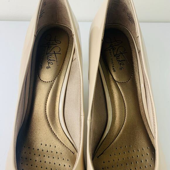 Life Stride Sz 9 Soft System Parigi Kitten Heel Pumps Beige Nude Slip On Comfort - Picture 8 of 13